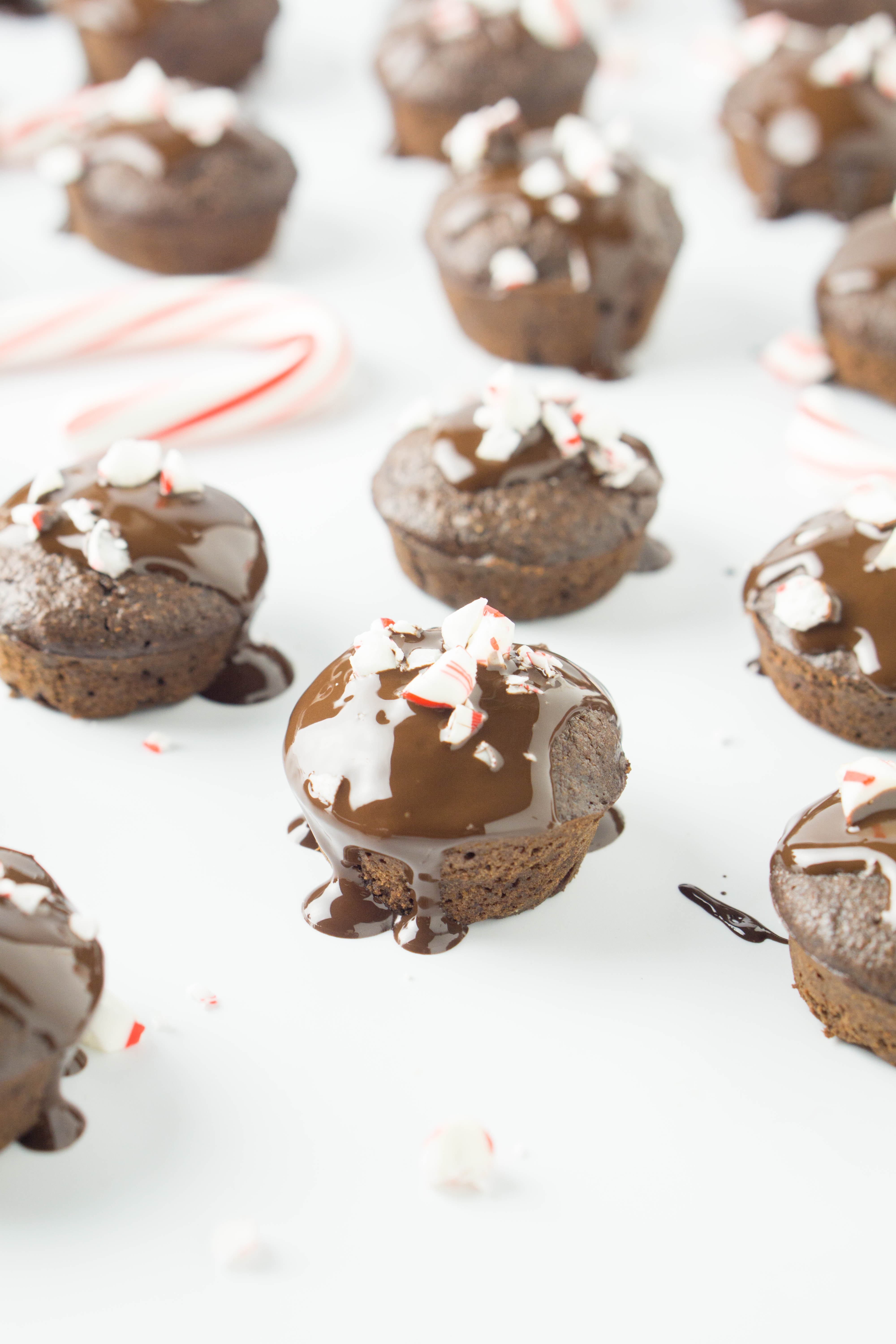 Peppermint Brownie Bites